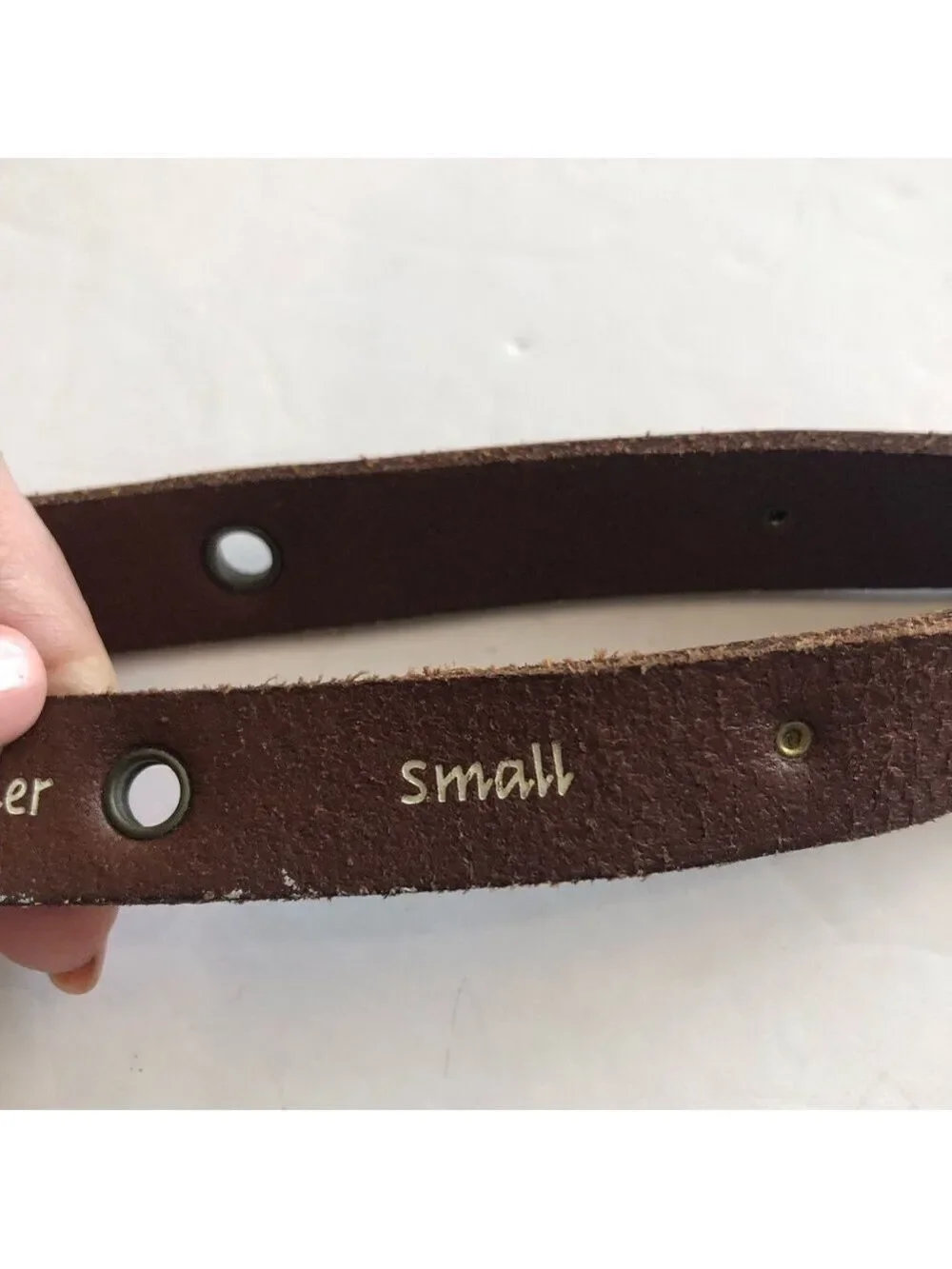 Fossil Size S vintage brown leather belt. Double strap ring closure studded